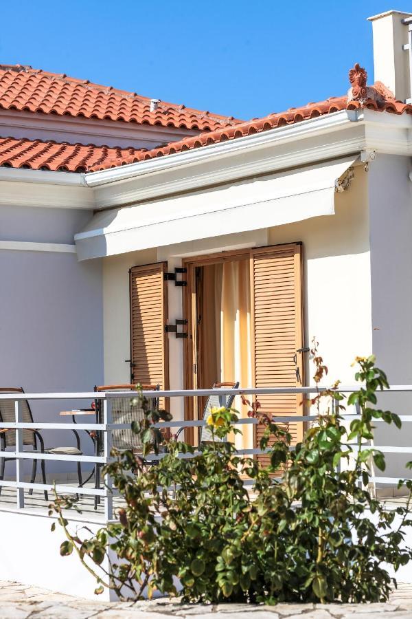 Eleni Suites Methoni Exterior photo