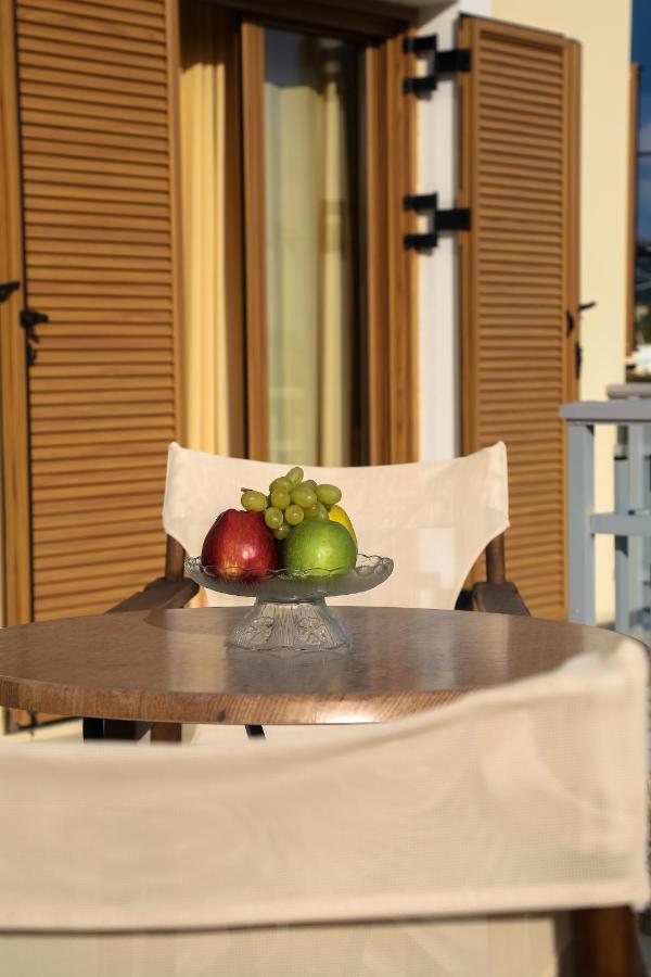Eleni Suites Methoni Exterior photo